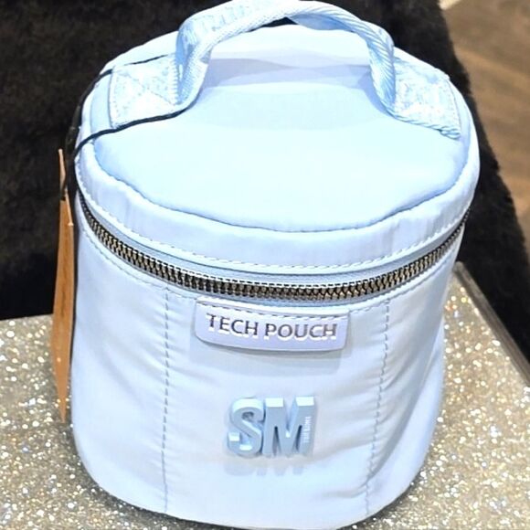 Steve Madden Quilted Logo Tech Pouch- Blue - Picture 4 of 7